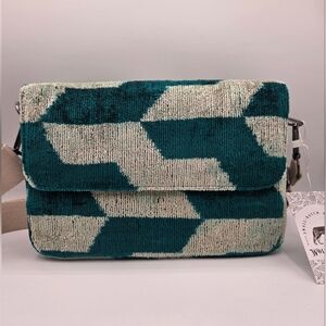 Wolf & Willa Geometric Teal and Cream Bag Crossbody Shoulder Bag Purse NWT